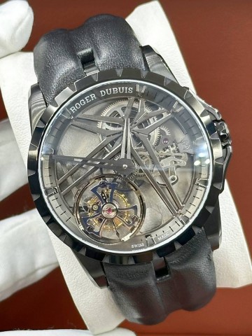 Roger Dubuis часы #356312YA