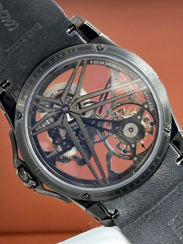 Roger Dubuis часы #356312YA