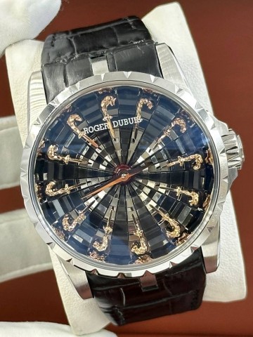 Roger Dubuis часы #786028AJ