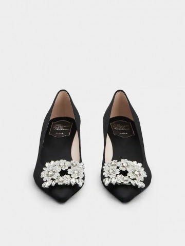 Roger Vivier RV Bouquet Strass Buckle Pumps in Satin туфли #772171AL