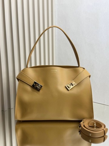 Salvatore Ferragamo сумка #472892AX
