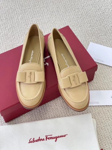 Salvatore Ferragamo лоферы #970303LW