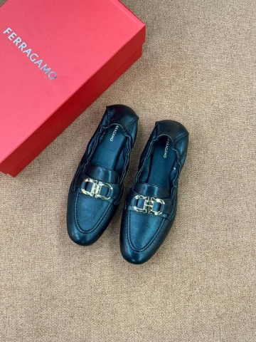 Salvatore Ferragamo лоферы #806302TG
