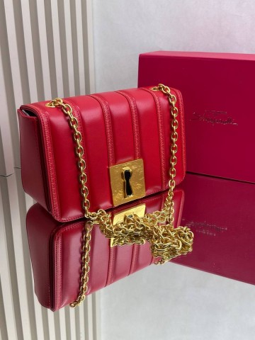 Schiaparelli сумка