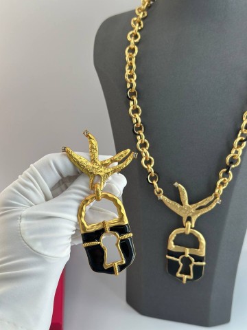Schiaparelli брошь