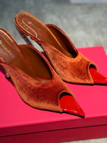 Schiaparelli сабо