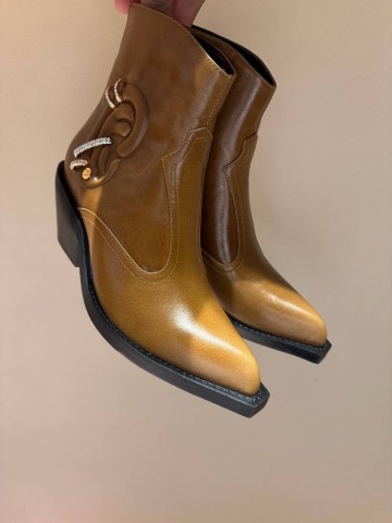 Schiaparelli ботильоны