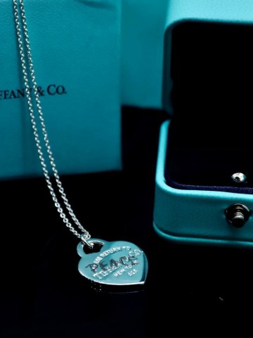 Tiffany & Co. кулон #171991YL