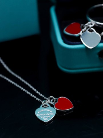Tiffany & Co. кулон #357962QT