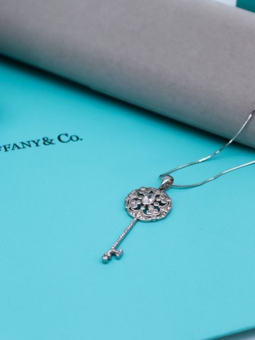 Tiffany & Co. кулон #374752PG