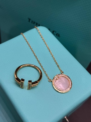 Tiffany & Co. кулон #450412HQ