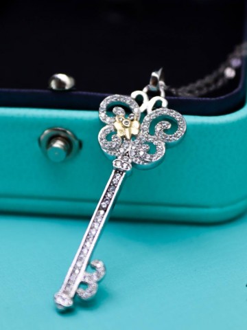 Tiffany & Co. кулон #638829DW