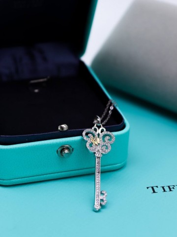 Tiffany & Co. кулон #638829DW