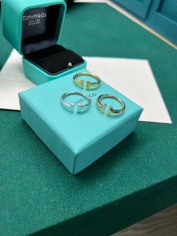 Tiffany & Co. кольцо #716661KW