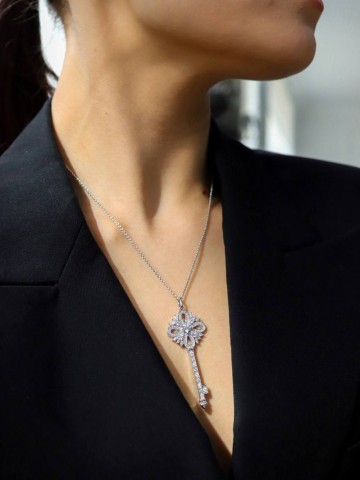 Tiffany & Co. кулон #718142QL