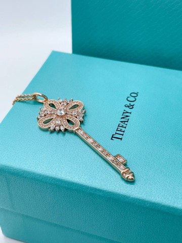 Tiffany & Co. кулон #737484QV