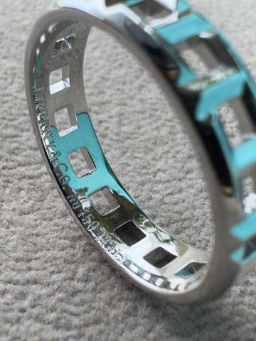 Tiffany & Co. кольцо справа #740963NU
