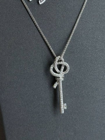 Tiffany & Co. кулон #747533QU