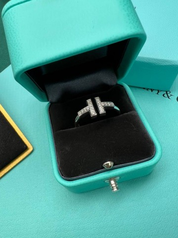 Tiffany & Co. кольцо #765817WC