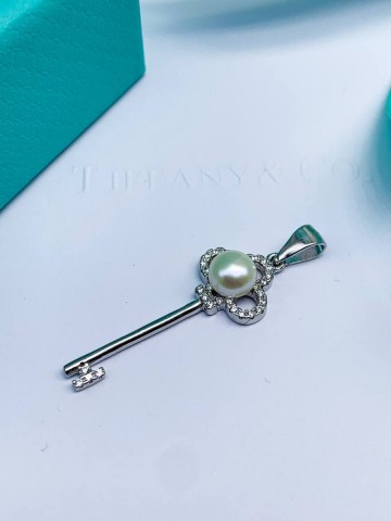 Tiffany & Co. кулон #802786TO