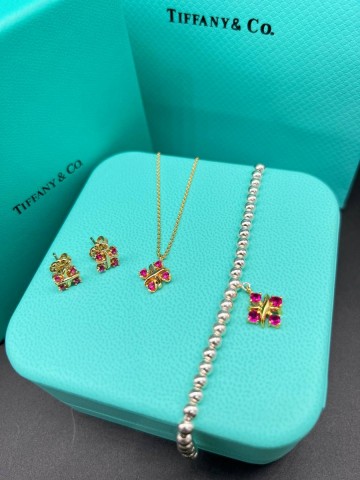 Tiffany & Co. кулон #930150QS