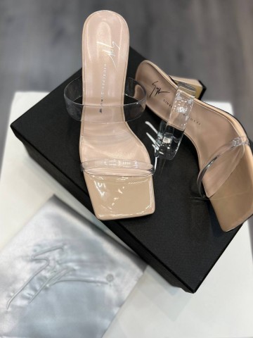 Giuseppe Zanotti сабо