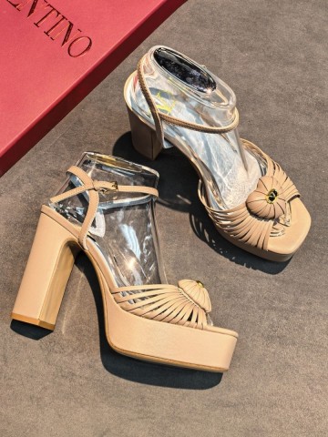 Valentino Coeur Royal босоножки #510058OL