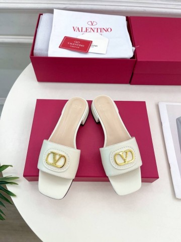 Valentino VLogo Signature шлепанцы #578918KG