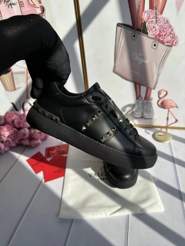 Valentino кроссовки #381008EY