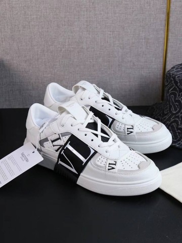 Valentino кроссовки #727302FC
