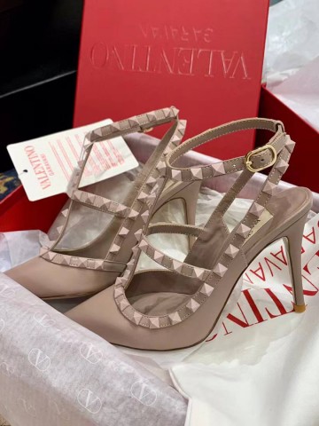 Valentino Rockstud туфли #116841KY