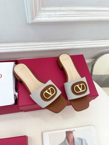 Valentino VLogo Signature шлепанцы #668334YI