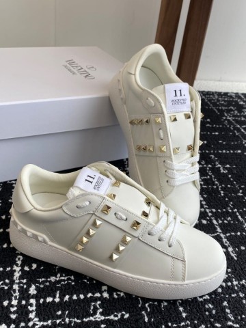 Valentino Rockstud Untitled кроссовки #694583MK