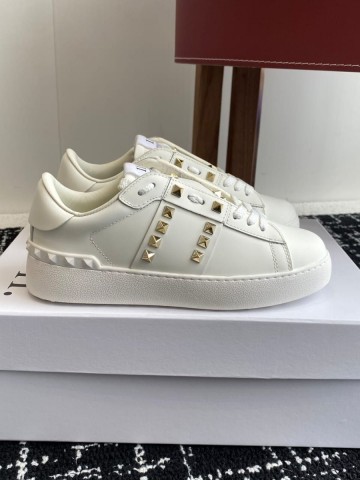 Valentino Rockstud Untitled кроссовки #694583MK