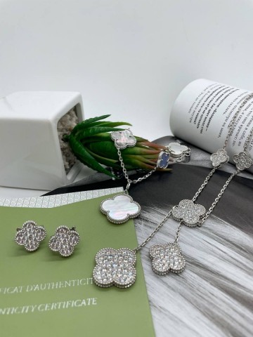 Van Cleef & Arpels Колье #106582AC