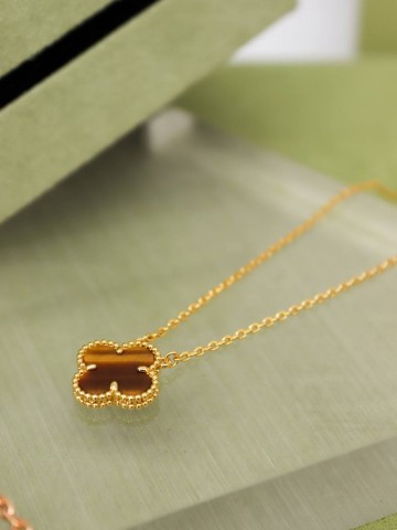 Van Cleef & Arpels подвеска #112602TB