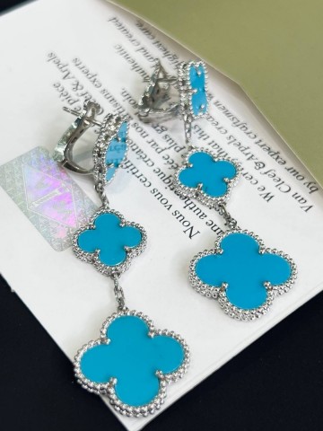 Van Cleef & Arpels серьги #134986AA