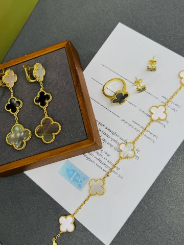 Van Cleef & Arpels серьги #152305OT
