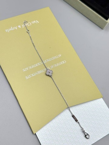 Van Cleef & Arpels браслет #193329DD