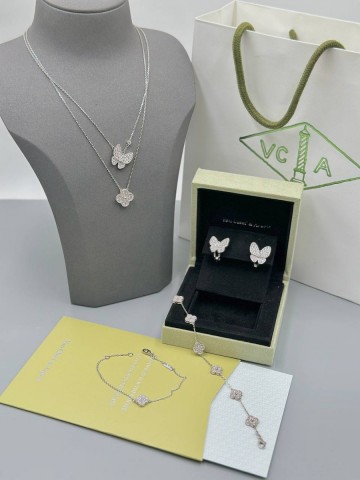 Van Cleef & Arpels подвеска #201718GG