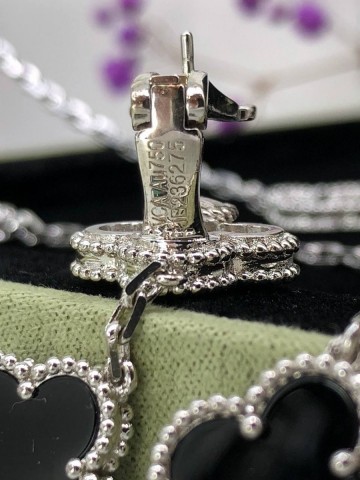 Van Cleef & Arpels серьги #241698TN