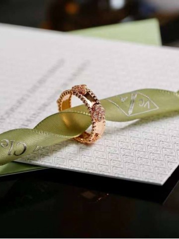 Van Cleef & Arpels кольцо #275024VT