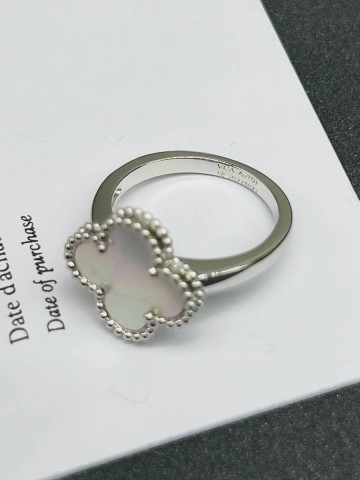 Van Cleef & Arpels кольцо #304403ZB
