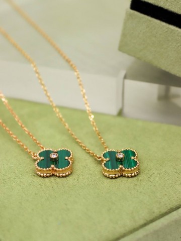 Van Cleef & Arpels подвеска #374279CK