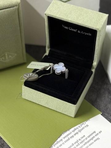 Van Cleef & Arpels кольцо реверсивное #392363KP