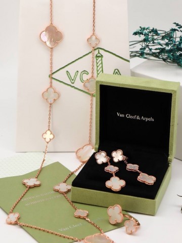Van Cleef & Arpels Колье #398195XH