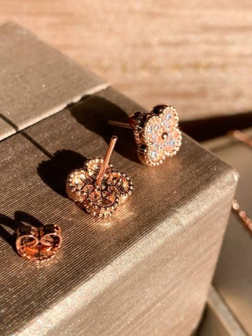 Van Cleef & Arpels серьги мини #399050MQ