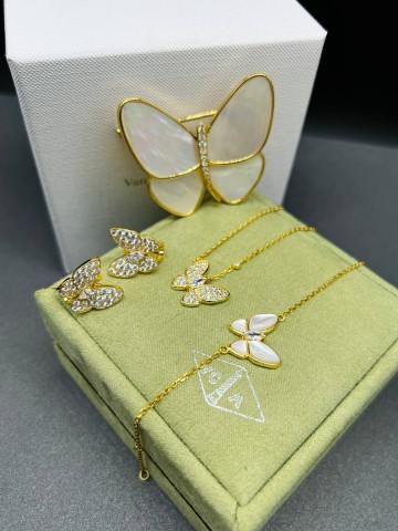 Van Cleef & Arpels серьги #401410CG