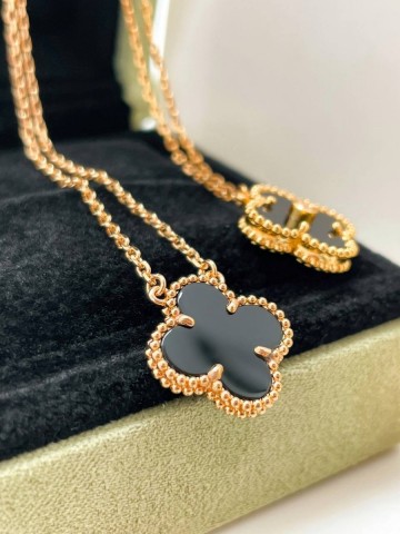 Van Cleef & Arpels подвеска #460340EE