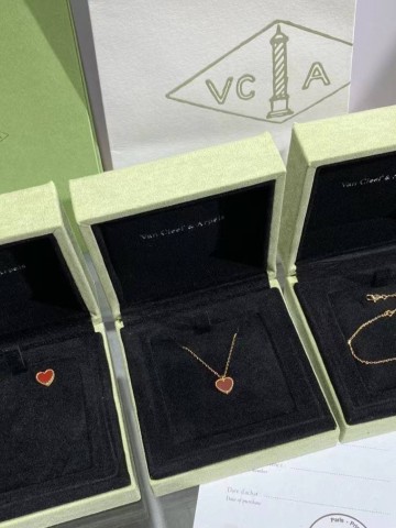 Van Cleef & Arpels подвеска #479266ZS